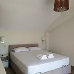 Peramos *