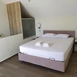 Peramos *