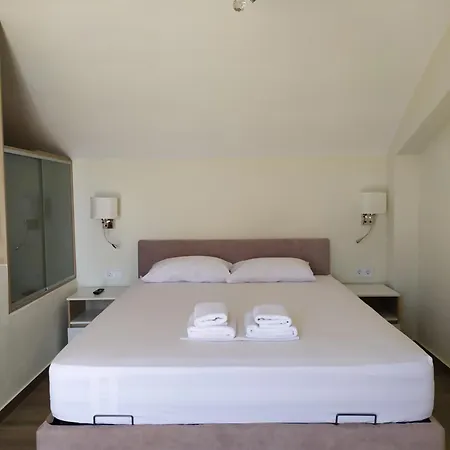 Peramos Apartment *